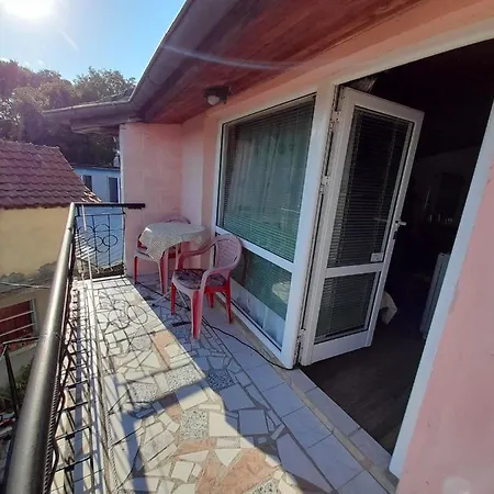 Trakia Guest house 2*
