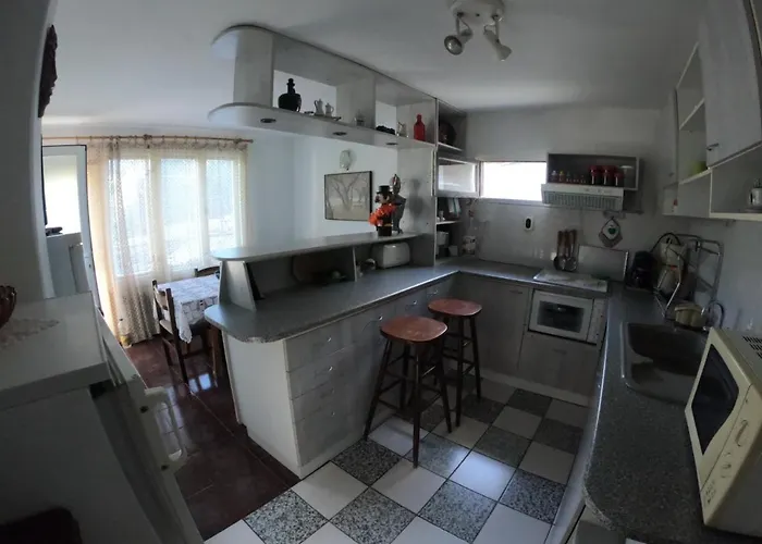 בית הארחה Trakia 2*