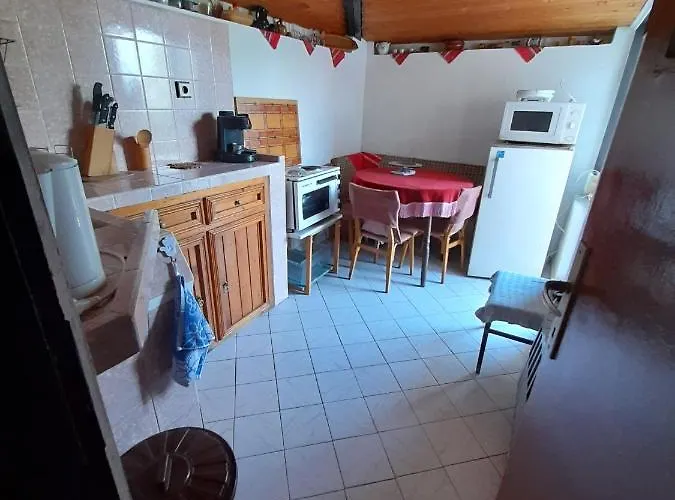 Trakia בית הארחה 2*