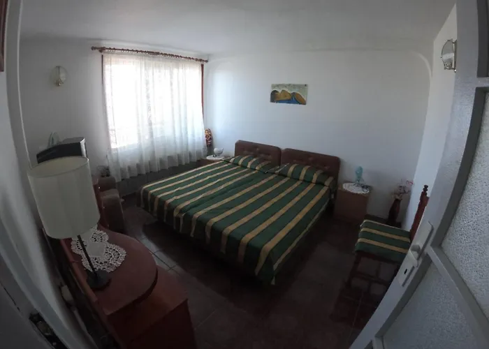 בית הארחה Trakia 2*