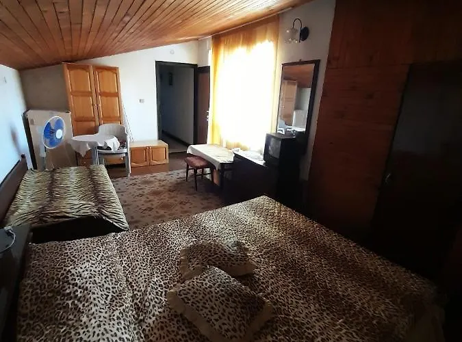 בית הארחה Trakia 2*